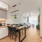 Apartment Laba Kasprowicza 20 Parking Basen Fitness Bawialnia W Cenie, Parkplatz Schwimmbad Fitness Spielzimmer Im Preis *