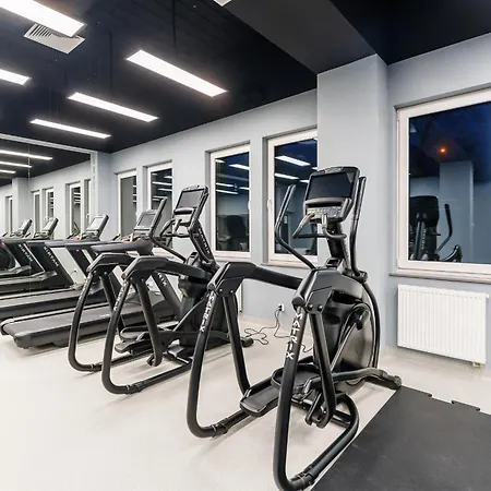 Laba Kasprowicza 20c Parking Basen Fitness Bawialnia W Cenie, Parkplatz Schwimmbad Fitness Spielzimmer Im Preis Kołobrzeg