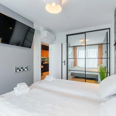 Laba Kasprowicza 20 Parking Basen Fitness Bawialnia W Cenie, Parkplatz Schwimmbad Fitness Spielzimmer Im Preis