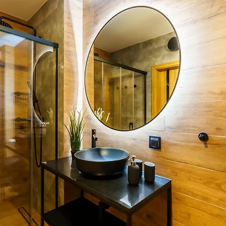 Laba Kasprowicza 20 Parking Basen Fitness Bawialnia W Cenie, Parkplatz Schwimmbad Fitness Spielzimmer Im Preis Kolobrzeg