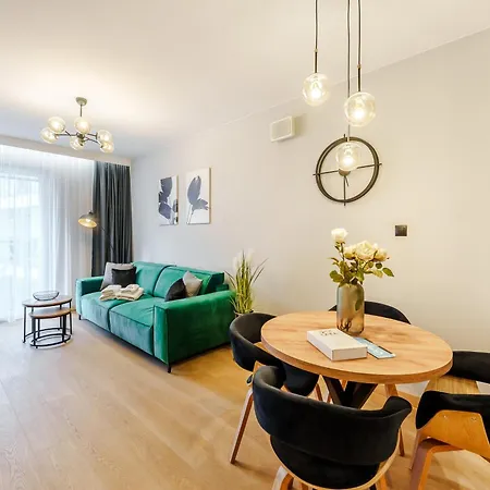 Laba Kasprowicza 20 Parking Basen Fitness Bawialnia W Cenie, Parkplatz Schwimmbad Fitness Spielzimmer Im Preis * Kołobrzeg