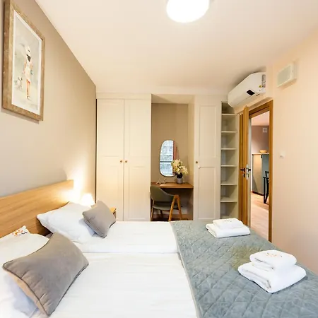 Apartamento Laba Kasprowicza 20 Parking Basen Fitness Bawialnia W Cenie, Parkplatz Schwimmbad Fitness Spielzimmer Im Preis *