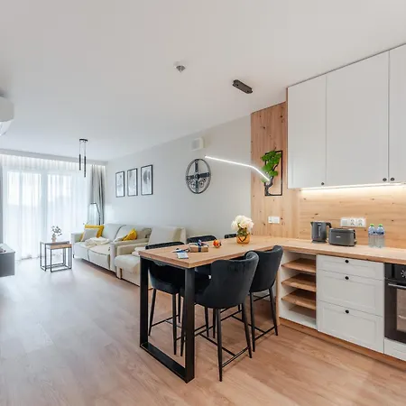 Apartament Laba Kasprowicza 20c Parking Basen Fitness Bawialnia W Cenie, Parkplatz Schwimmbad Fitness Spielzimmer Im Preis Kołobrzeg