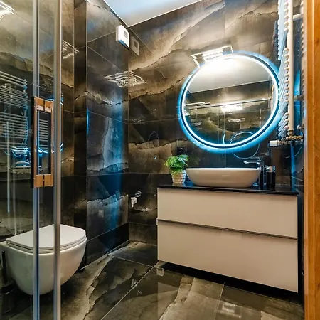 Laba Kasprowicza 20c Parking Basen Fitness Bawialnia W Cenie, Parkplatz Schwimmbad Fitness Spielzimmer Im Preis * Kołobrzeg