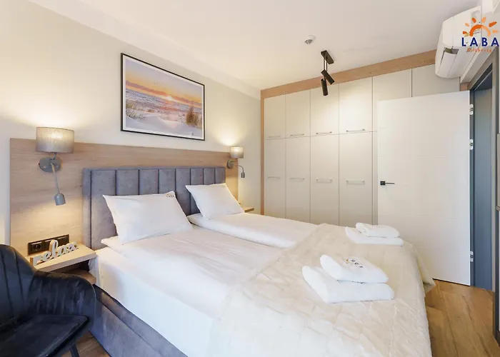 Laba Kasprowicza 20 Parking Basen Fitness Bawialnia W Cenie, Parkplatz Schwimmbad Fitness Spielzimmer Im Preis *