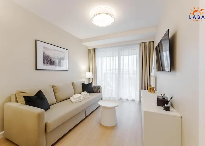 Laba Kasprowicza 20 Parking Basen Fitness Bawialnia W Cenie, Parkplatz Schwimmbad Fitness Spielzimmer Im Preis * Kołobrzeg