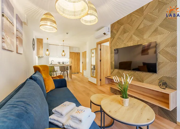 Laba Kasprowicza 20 Parking Basen Fitness Bawialnia W Cenie, Parkplatz Schwimmbad Fitness Spielzimmer Im Preis * Kołobrzeg