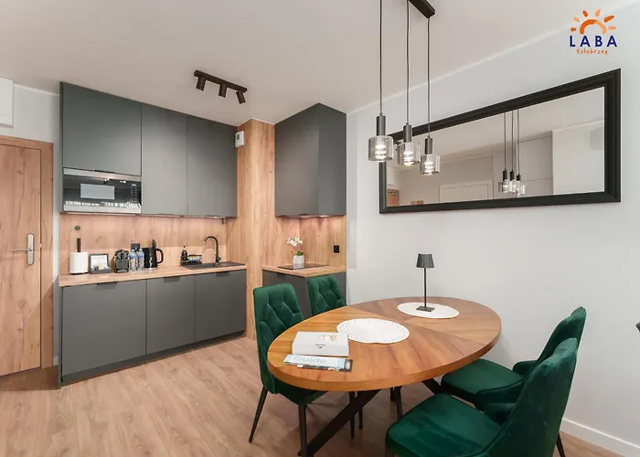 Laba Kasprowicza 20 Parking Basen Fitness Bawialnia W Cenie, Parkplatz Schwimmbad Fitness Spielzimmer Im Preis * Kołobrzeg