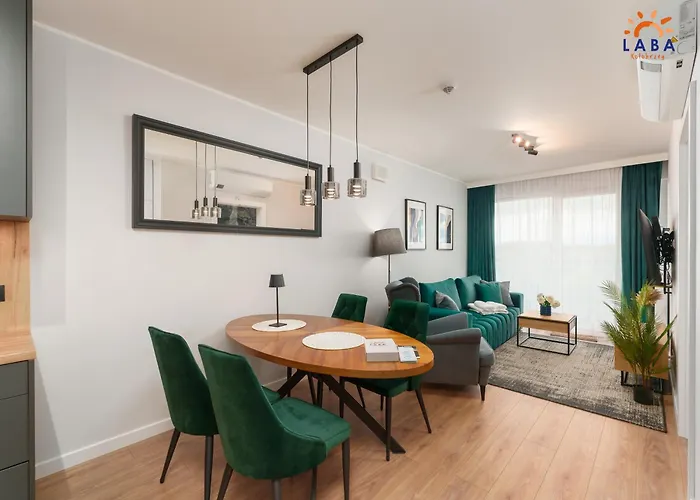 Laba Kasprowicza 20 Parking Basen Fitness Bawialnia W Cenie, Parkplatz Schwimmbad Fitness Spielzimmer Im Preis Kołobrzeg